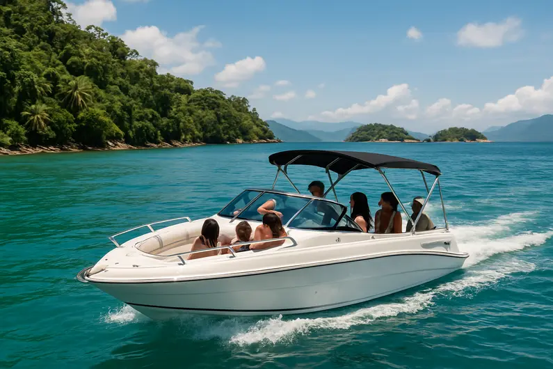 Os Melhores Passeios de Lancha em Paraty