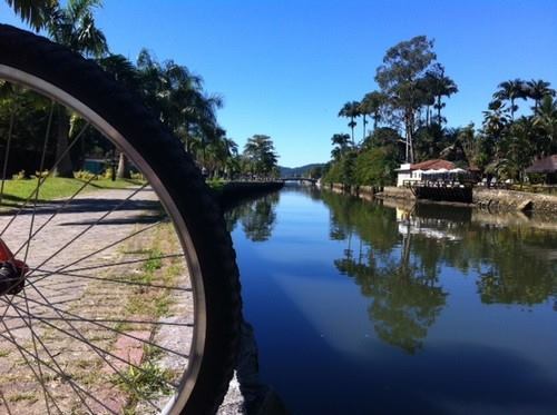 CURTA PARATY COM CALMA, SEM STRESS, SEM CARRO