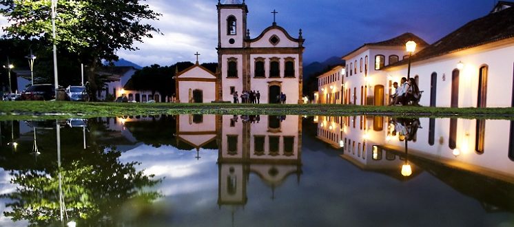 PARATY ENCANTA PELA HOSPITALIDADE