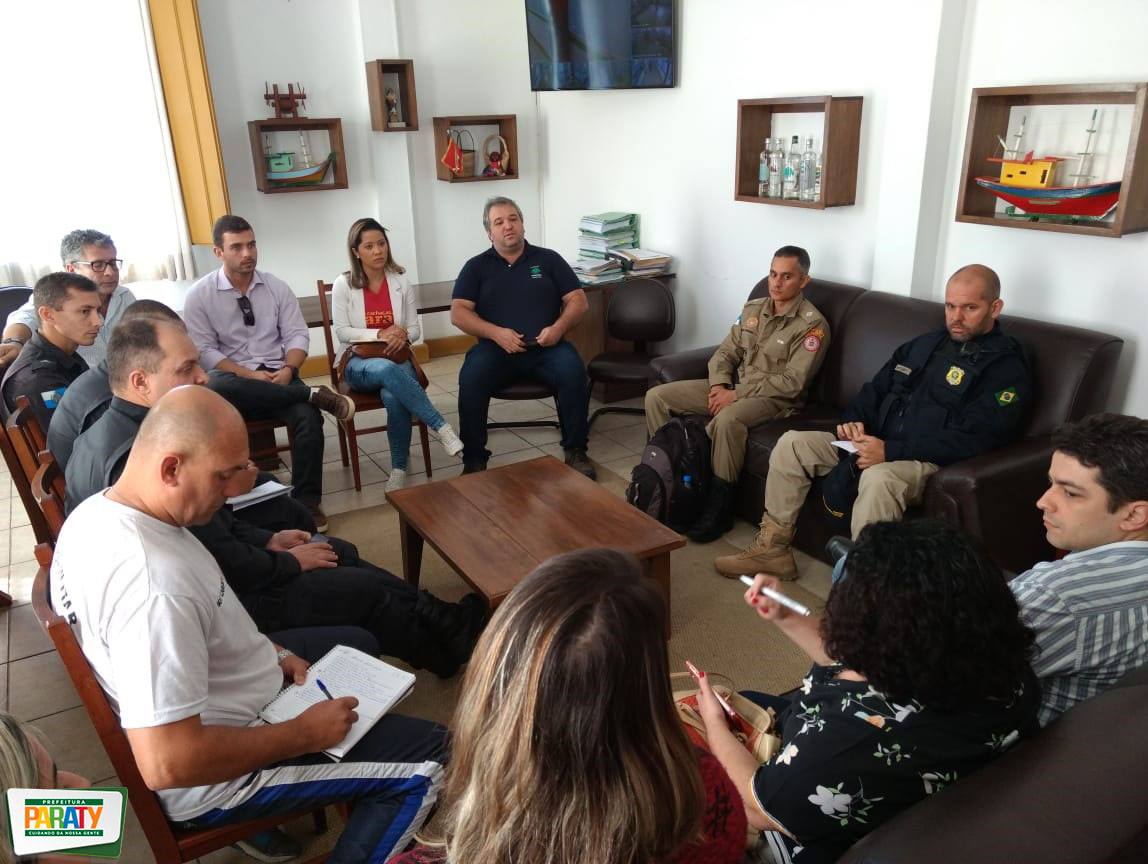 Reunião com Sec. Executiva, organizadores da Flip e Festival da Cachaça