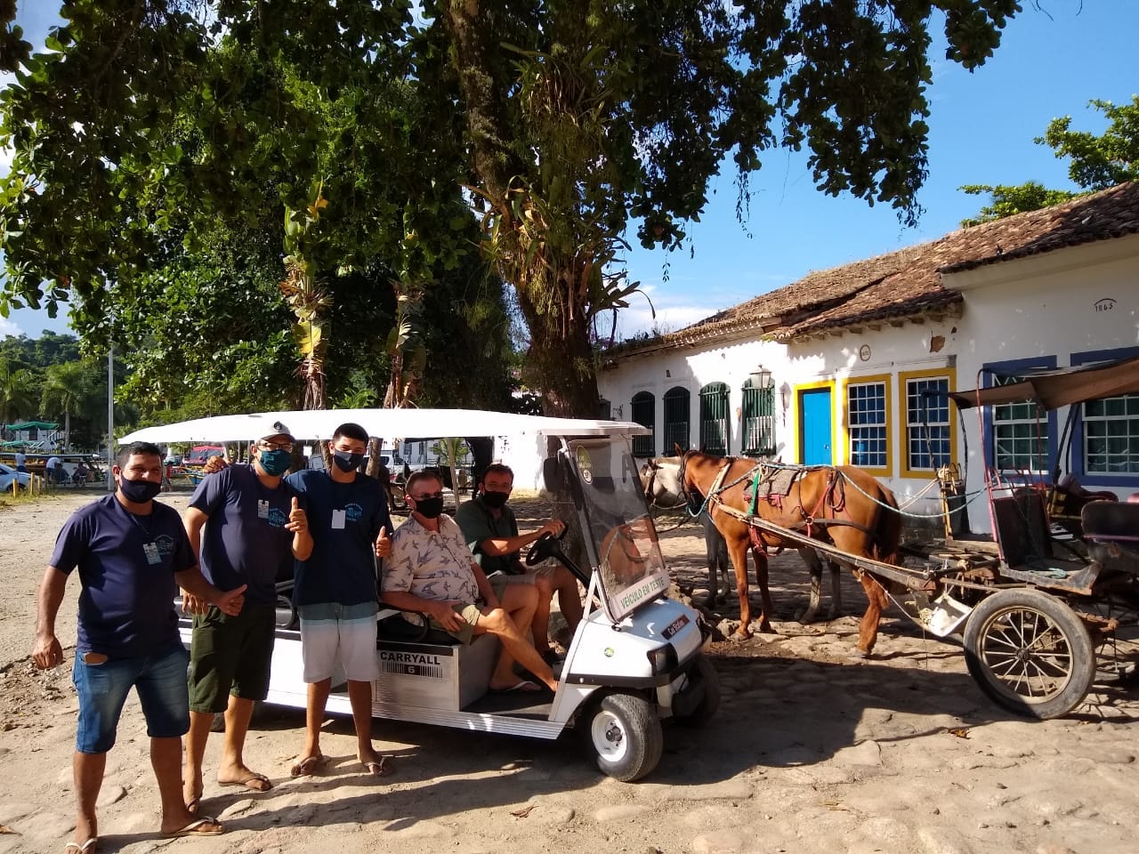 Carros elétricos são testados para possível substituição das carruagens com tração animal